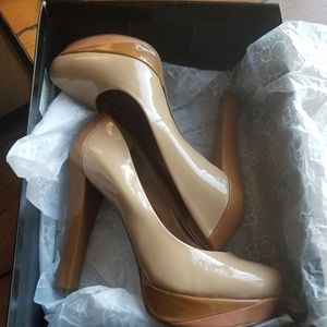 BCBG PARIS PL-Penie Camel Combo PT Leather pumps